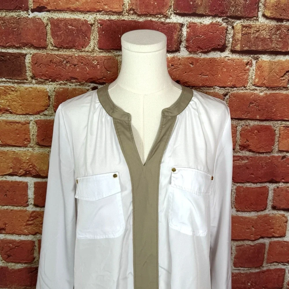 Michael Kors White Pullover V‎ Neck Blouse Pockets Women's Size Medium